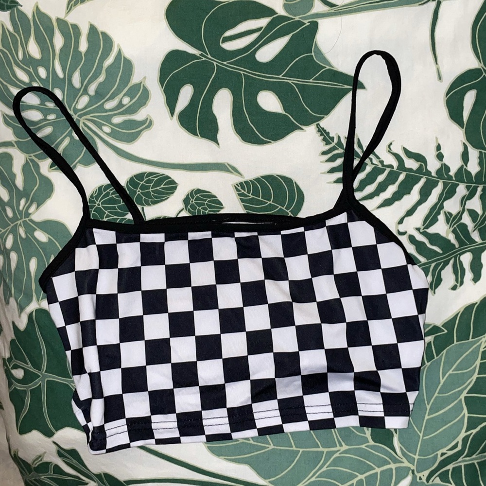 xs/s checkered crop top